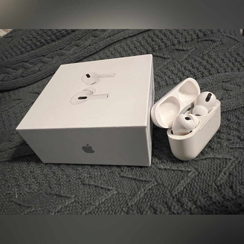 AirPods